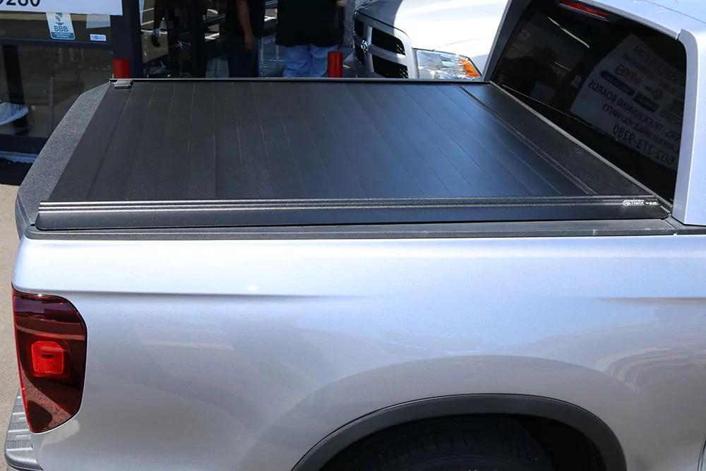 RetraxPRO MX 2017 Honda Ridgeline Retractable Bed Cover