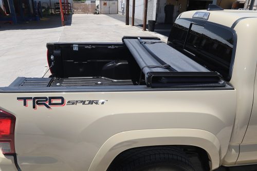 TRIFECTA 2.0 EXTANG TACOMA TRUCK BED COVER