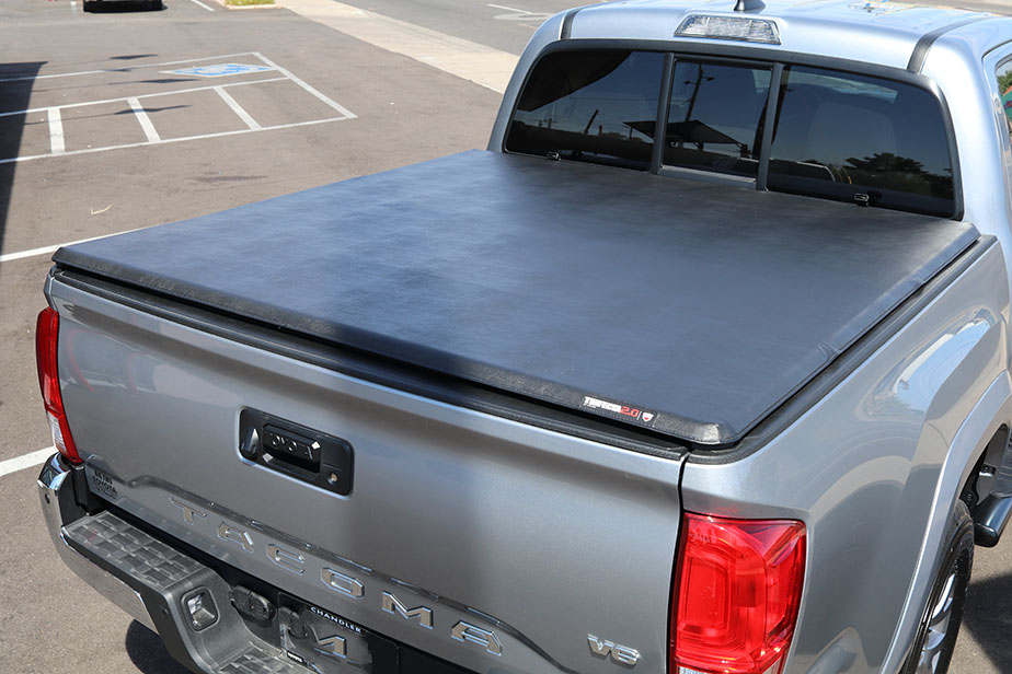 Toyota Tacoma Extang Trifecta Tonneau Cover 2.0