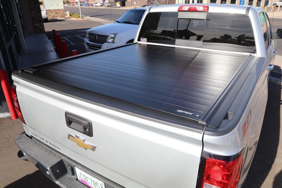 RetraxPRO MX: 2019-2024 Chevy Silverado/GMC Sierra 5.8′ Bed Retractable ...