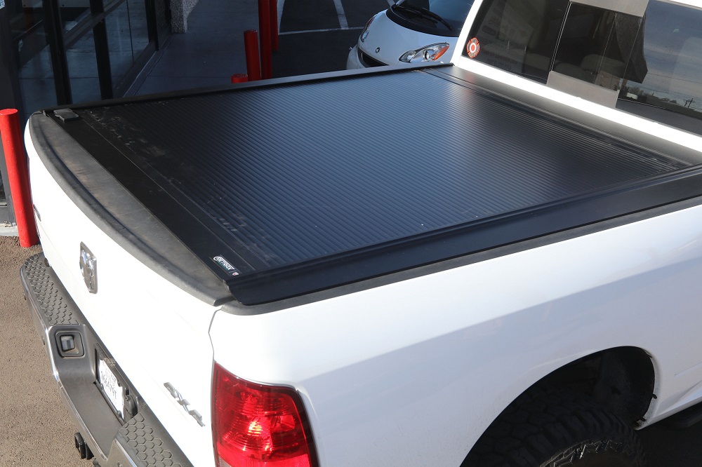 RetraxONE MX Retractable Pickup Truck Tonneau Cover