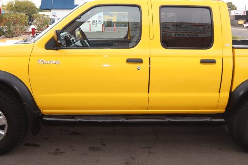 NISSAN FRONTIER 3 INCH BLACK NERF BARS