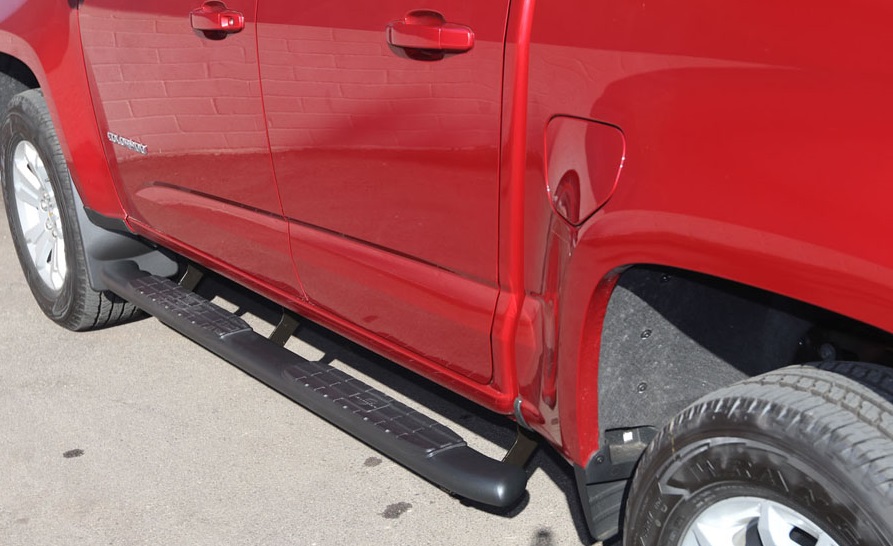 CHEVY COLORADO CREW CAB 4 INCH OVAL NERF BARS