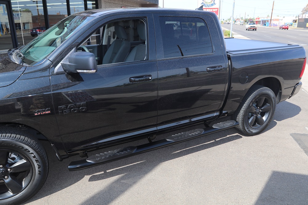 ram 1500 black side steps