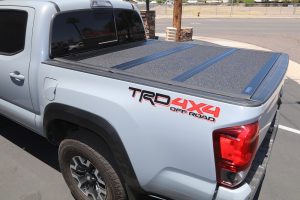 UnderCover Armor Flex: 2016-2023 Toyota Tacoma 5′ Bed Hard Folding ...