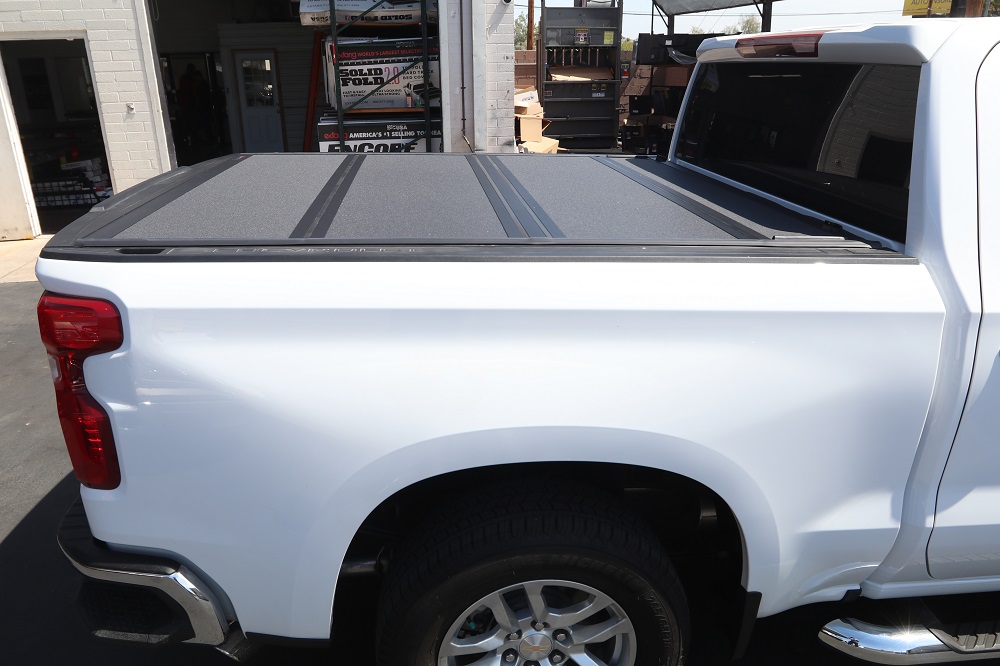 2019 chevy silverado bakflip mx4 truck bed cover