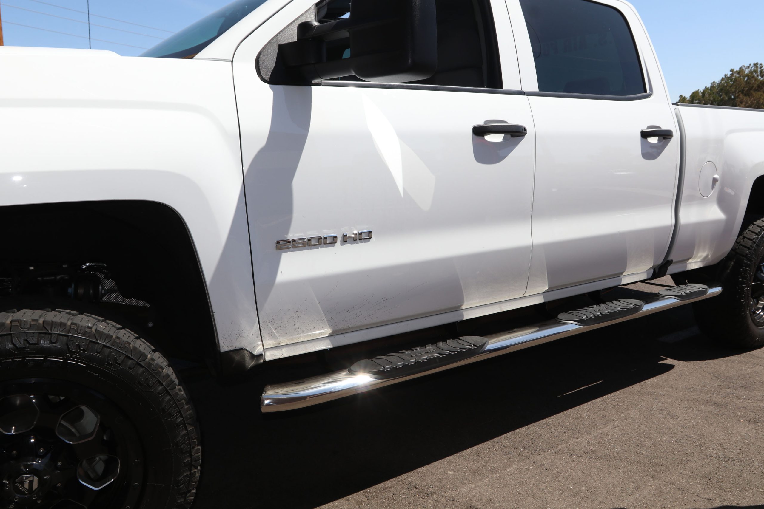 wheel to wheel 5 inch oval nerf bars gm crew cab step boards