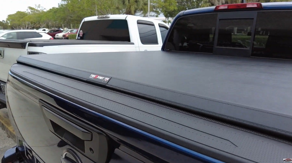 2023 nissan frontier roll up tonneau cover