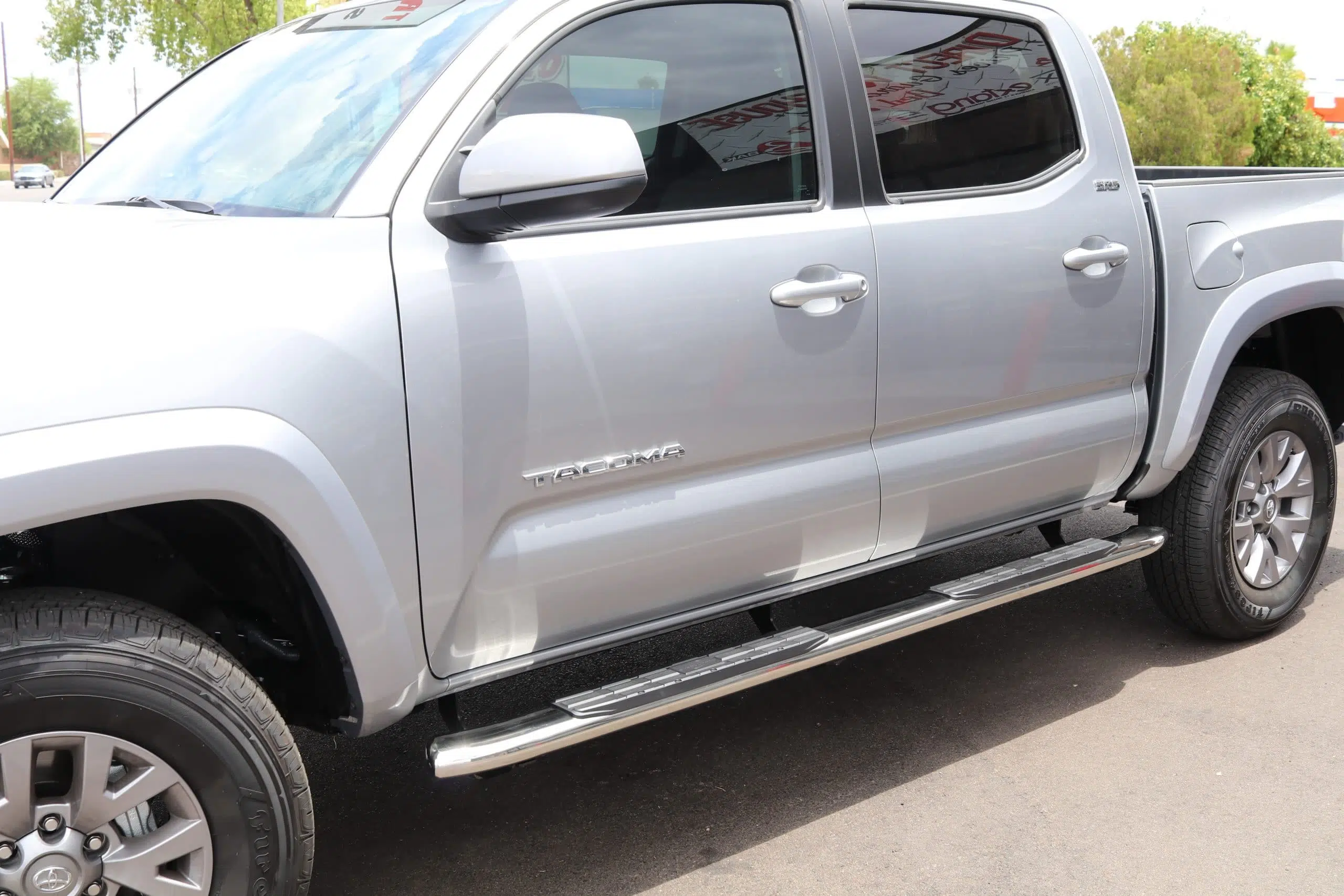 TOYOTA TACOMA 4 INCH chrome RUNNING BOARDS