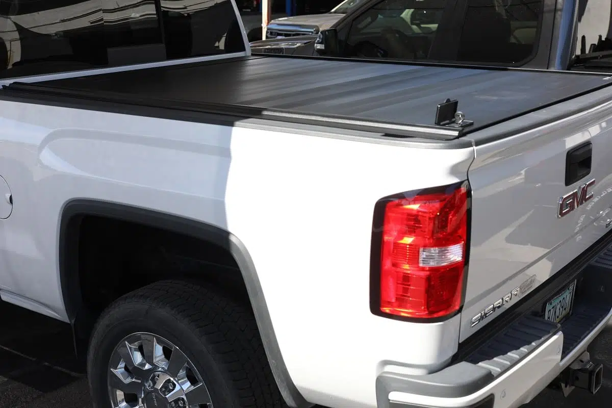 retraxpro mx retractable aluminum tonneau cover