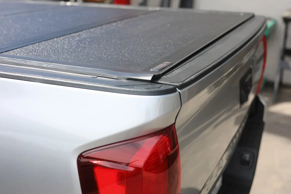 Toyota Tacoma 6ft Bed Hard Folding Tonneau Covers