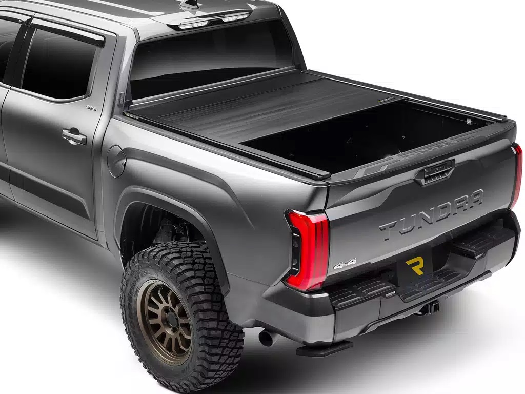 retrax-eq-electric-tonneau-cover-power-t-slot-rail