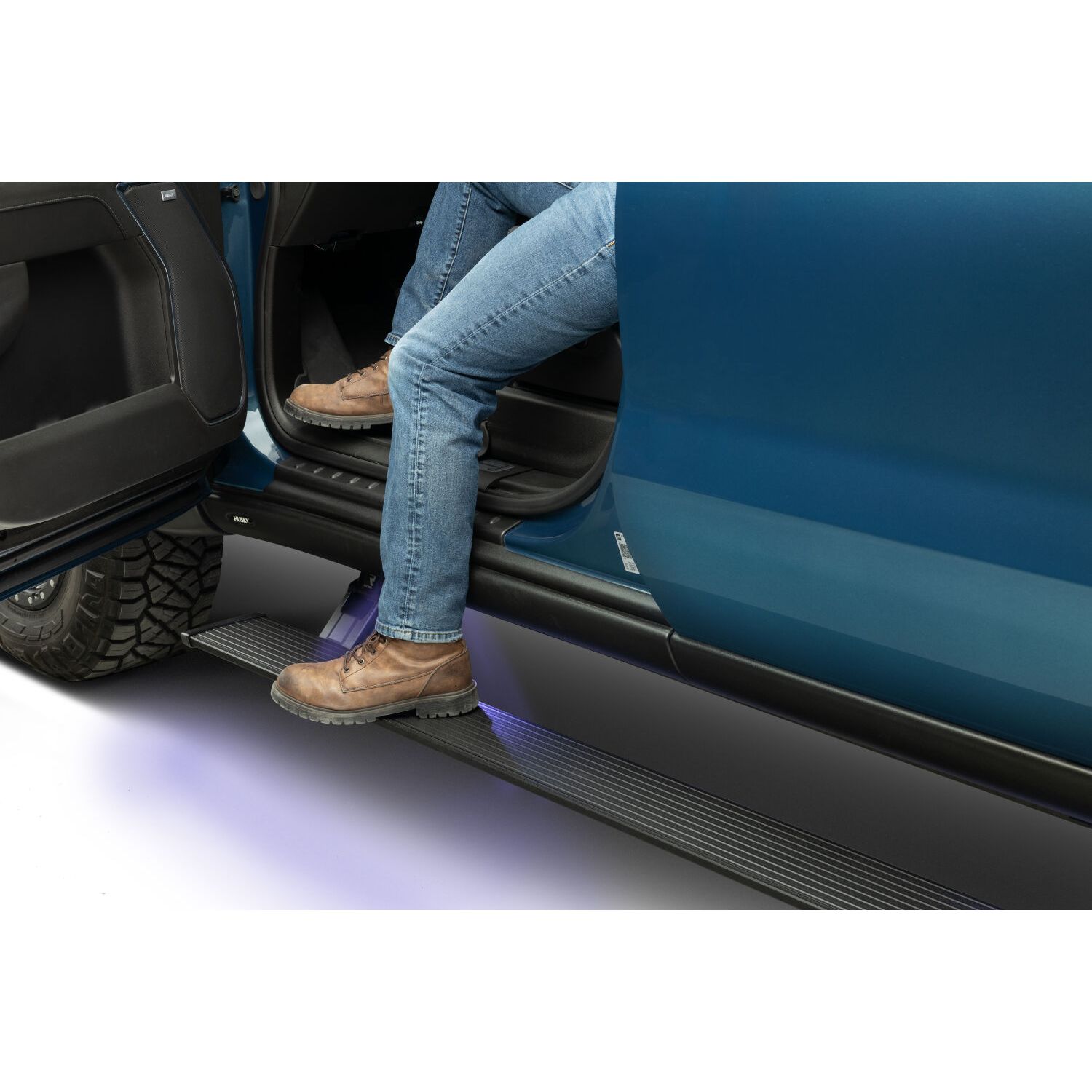 AMP Research 78255-01A PowerStep Xtreme PlugNPlay-22-26 Silv 1500/Sierra 1500