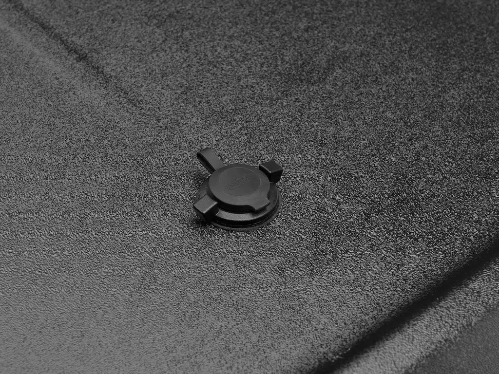 UNDERCOVER SE TRUCK BED TONNEAU COVER LOCK UNDERCOVER SE TRUCK BED TONNEAU COVER LOCK